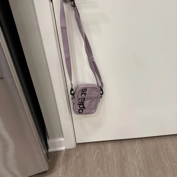 Adidas crossbody - Picture 2 of 2